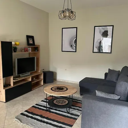 Urban Oasis 3 Apartment *